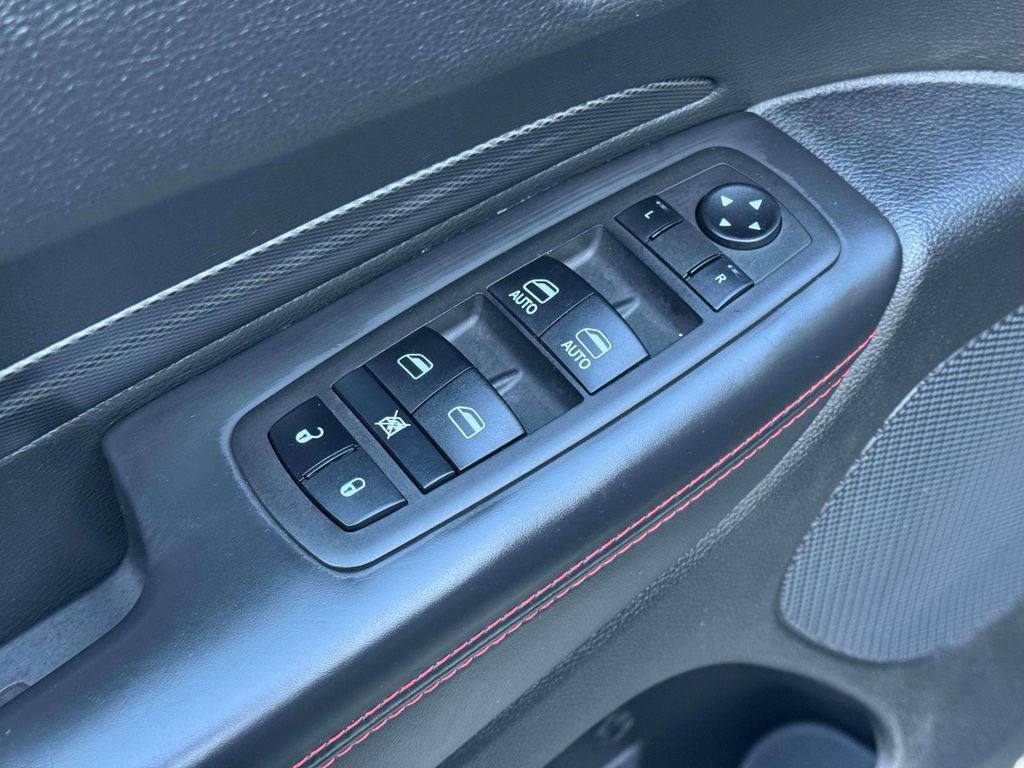 Used 2024 Dodge Durango GT image 19