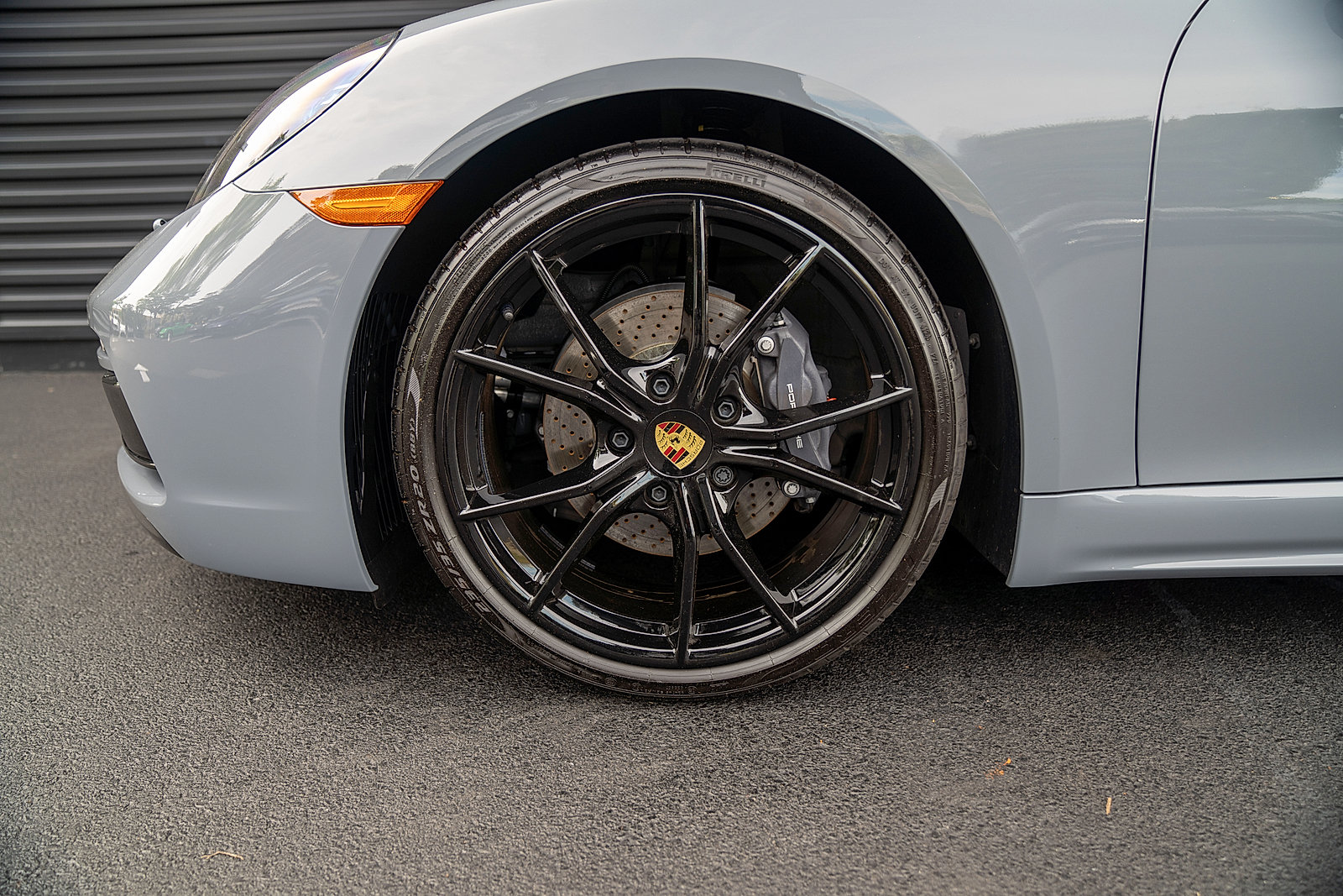 Used 2025 Porsche 718 Cayman RWD image 25
