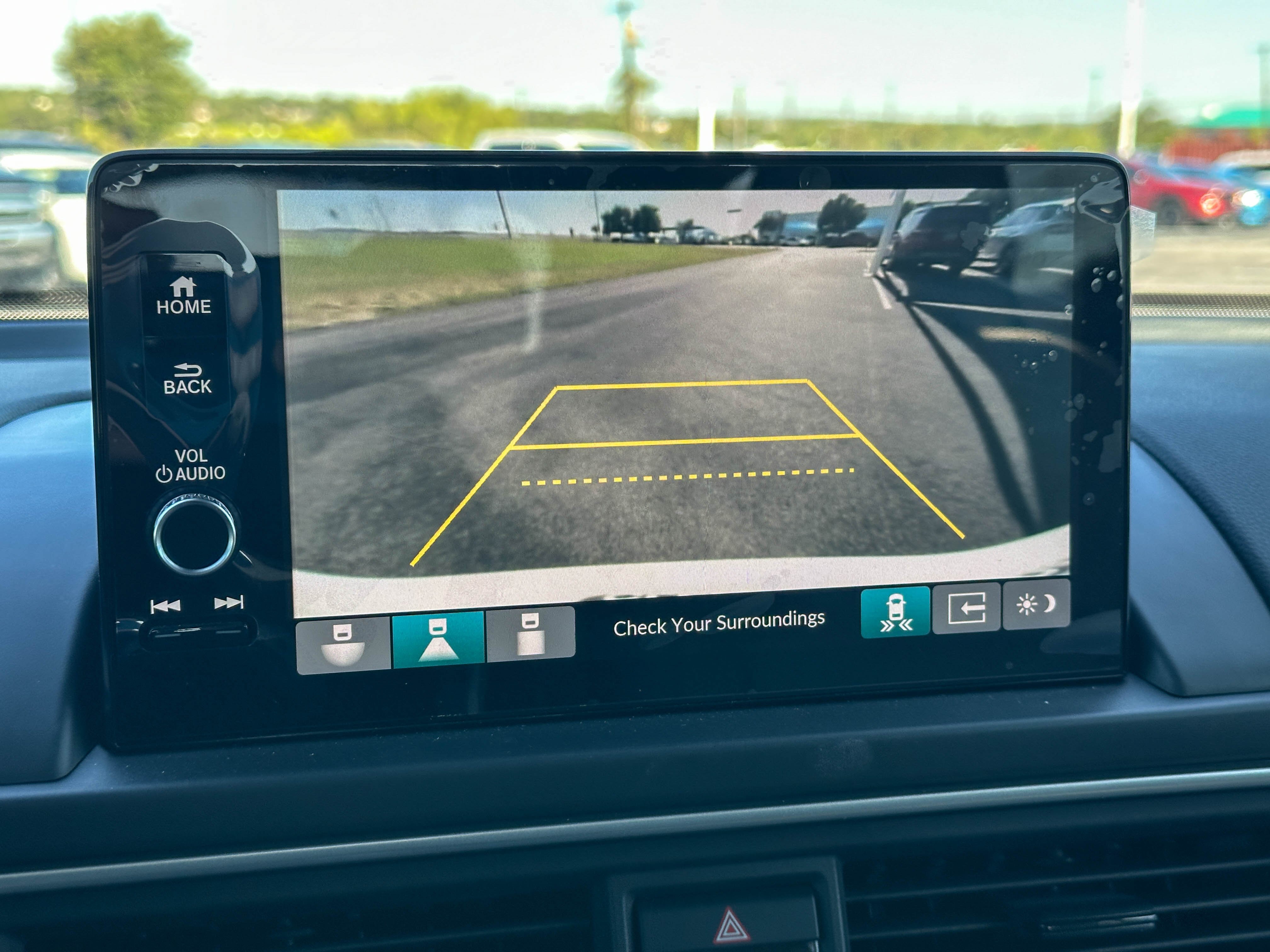 Used 2025 Honda Pilot Touring image 37