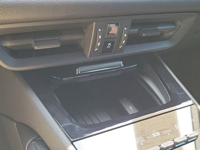 Used 2024 Porsche Cayenne image 28