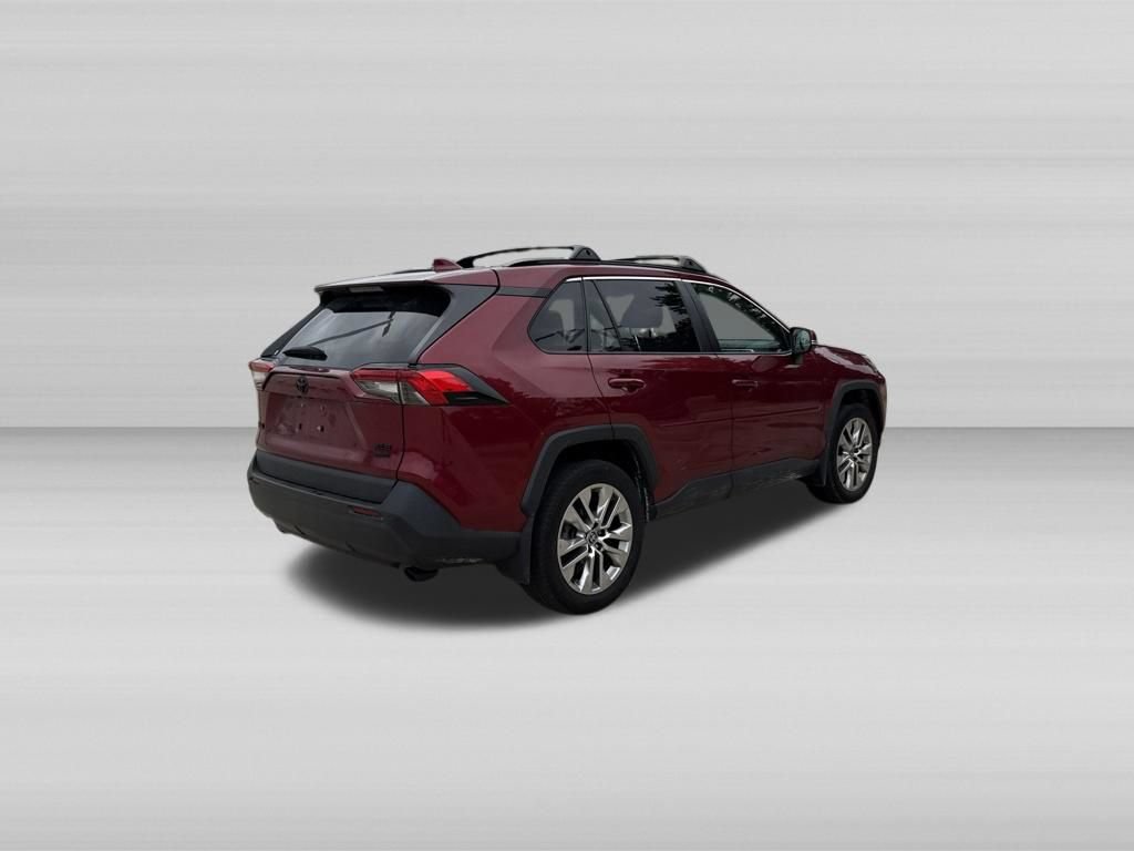 Used 2023 Toyota RAV4 XLE Premium AWD/4WD image 6