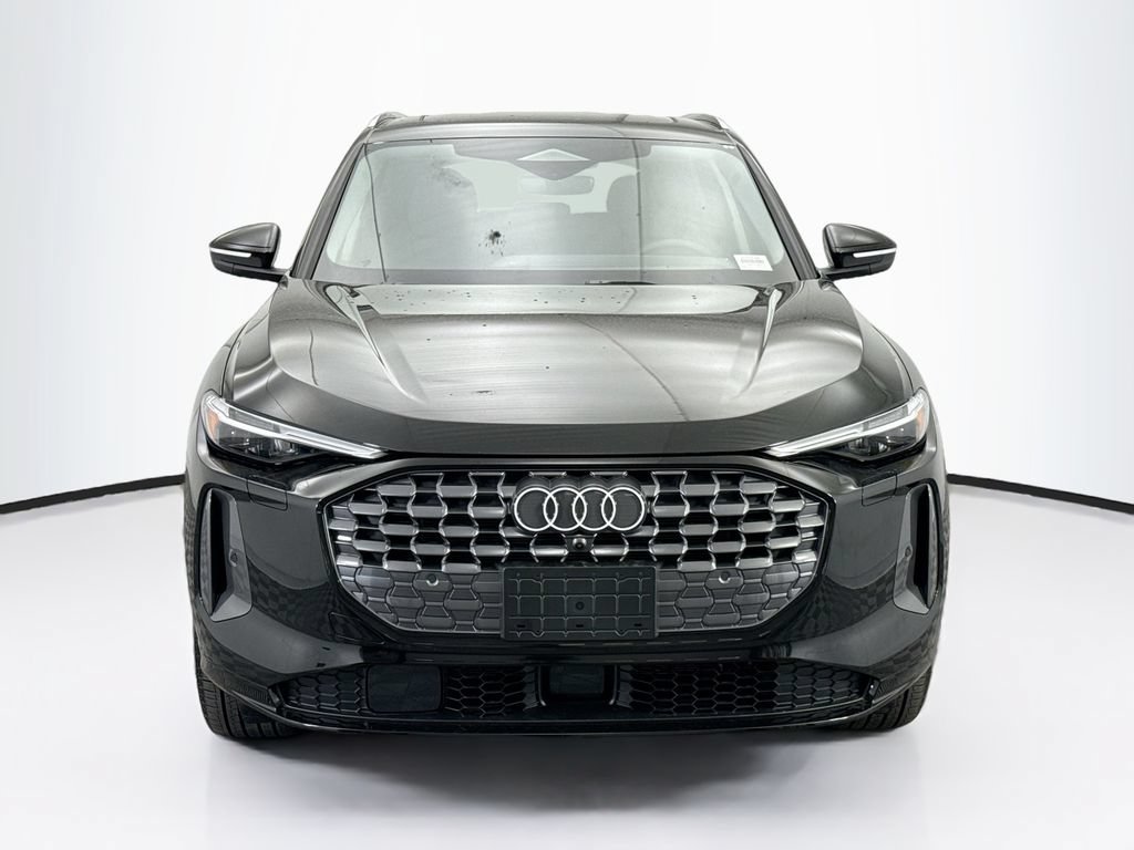 Used 2025 Audi Q5 Premium Plus w/ Premium Plus AWD/4WD image 3