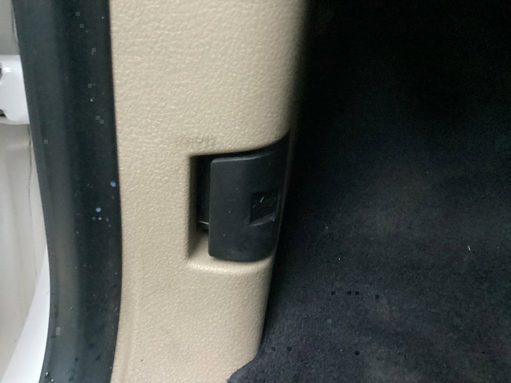 Used 2010 Ford F150 Lariat image 55