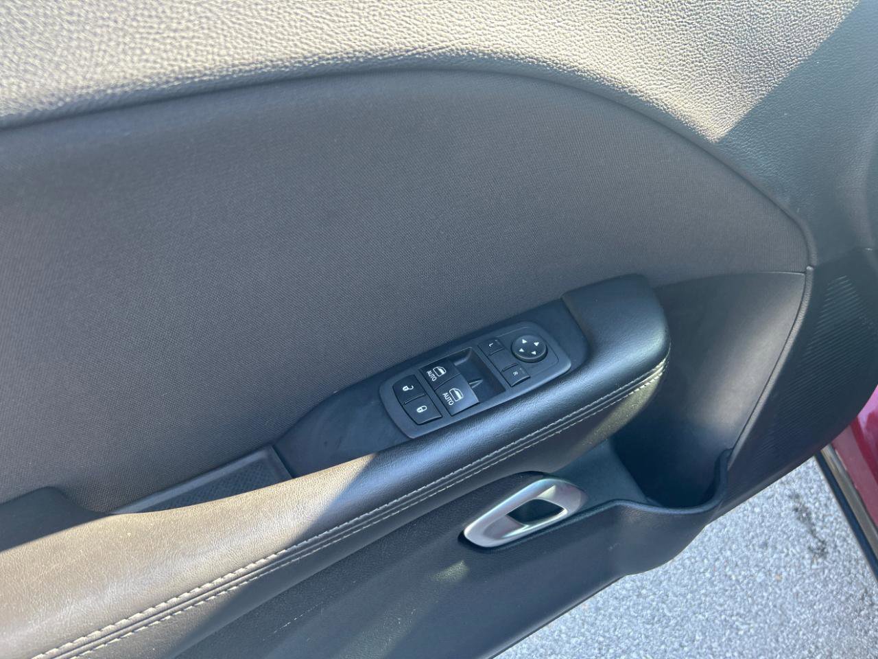 Used 2018 Dodge Challenger R/T image 12