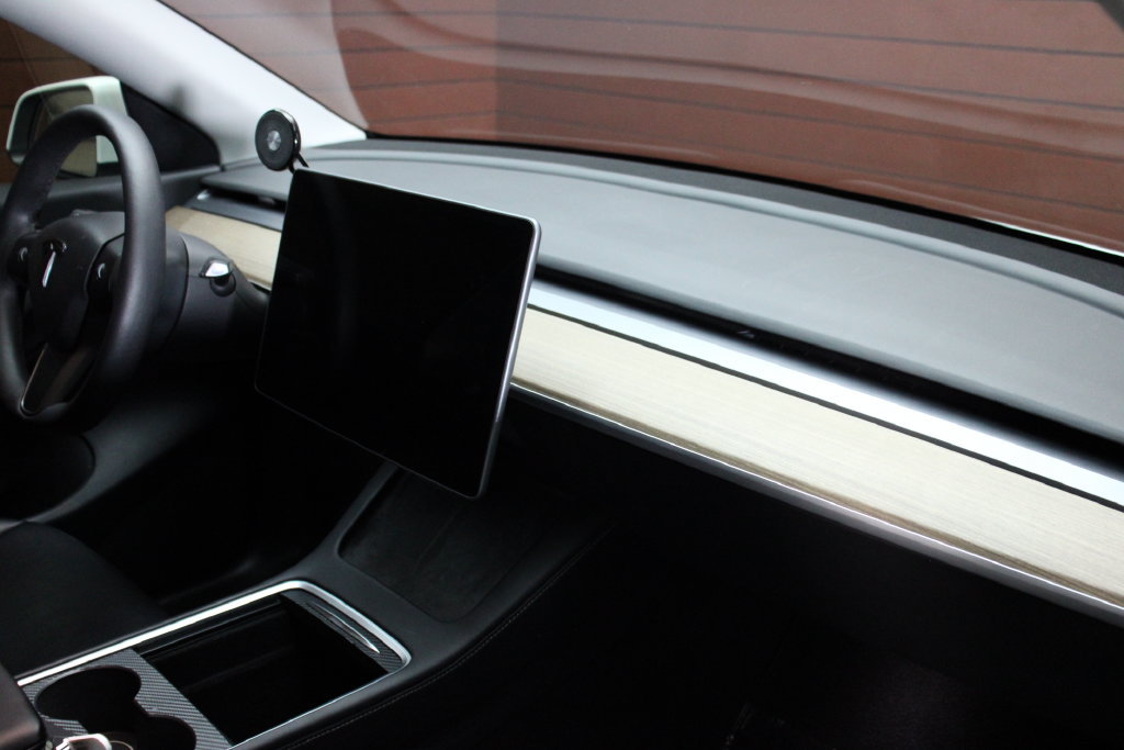 Used 2022 Tesla Model Y Long Range AWD/4WD image 9