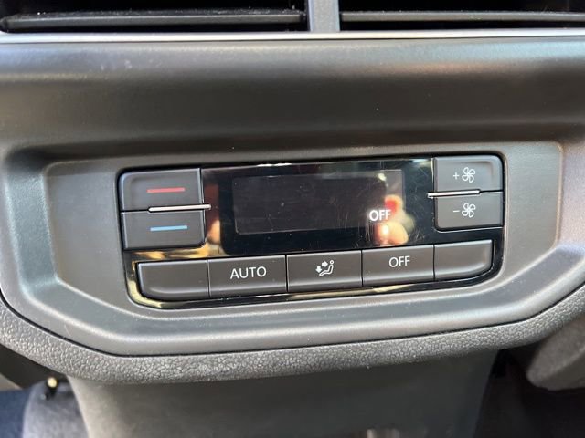 Used 2024 Volkswagen Atlas SE image 31