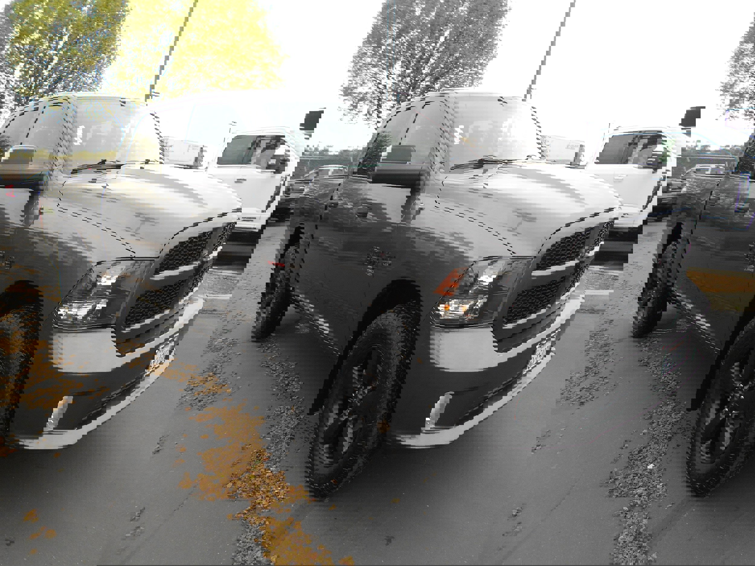 Used 2019 RAM 1500 Express w/ Express Value Package image 3