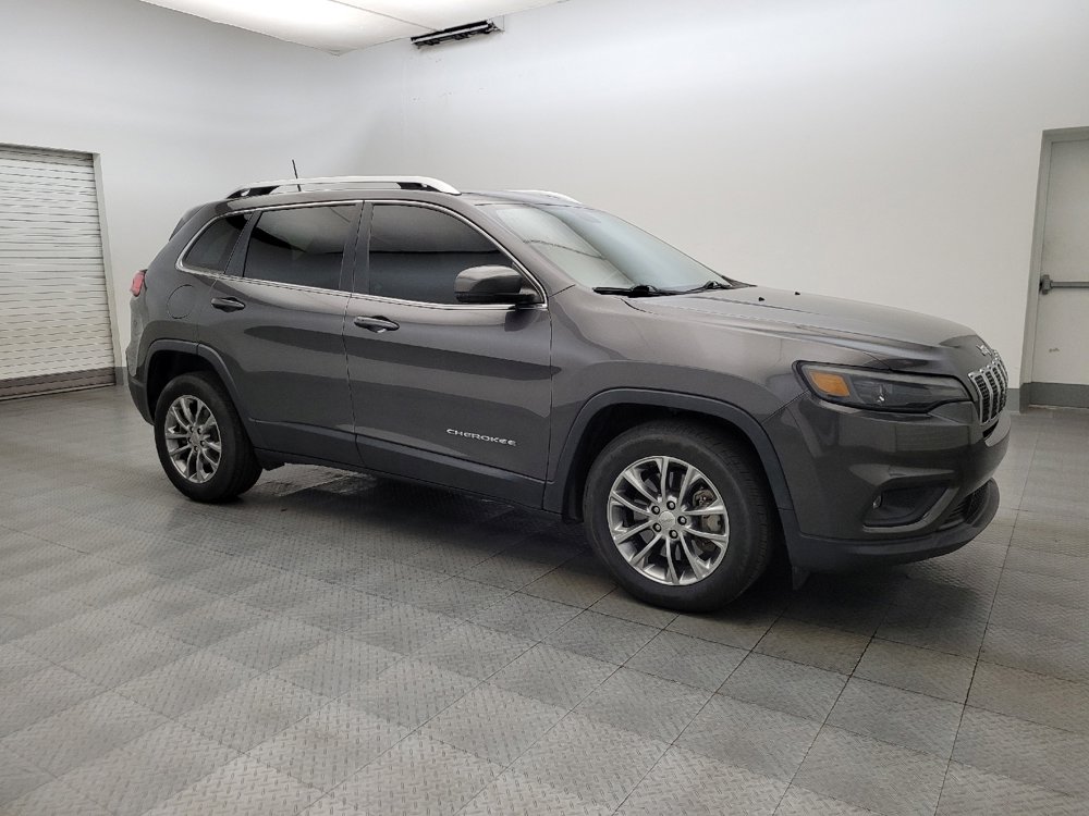 Used 2019 Jeep Cherokee Latitude Plus w/ Comfort/Convenience Group image 11