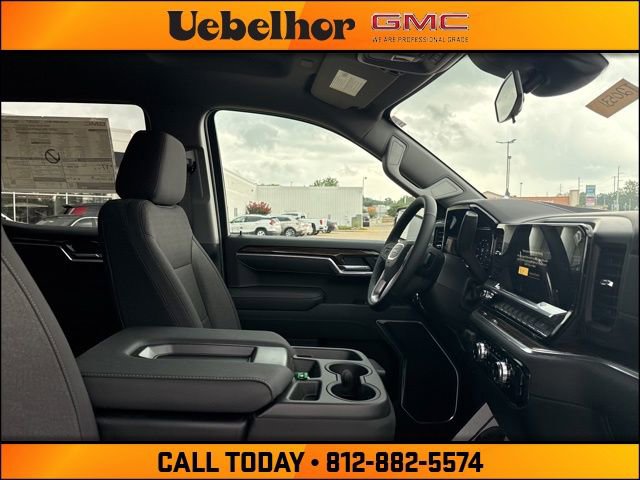 New 2025 GMC Sierra 1500 SLE w/ X31 Off-Road Package image 2