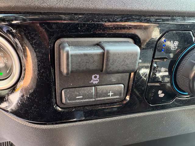 Used 2023 Chevrolet Silverado 1500 LTZ AWD/4WD image 20