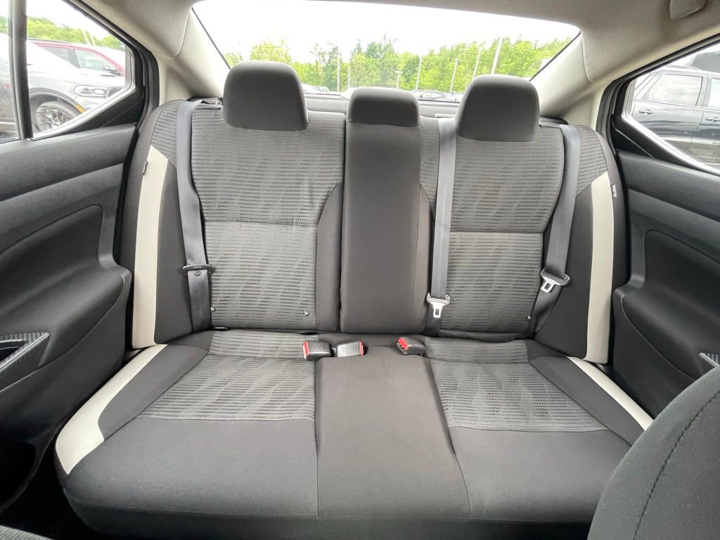 Used 2021 Nissan Versa SV FWD image 14