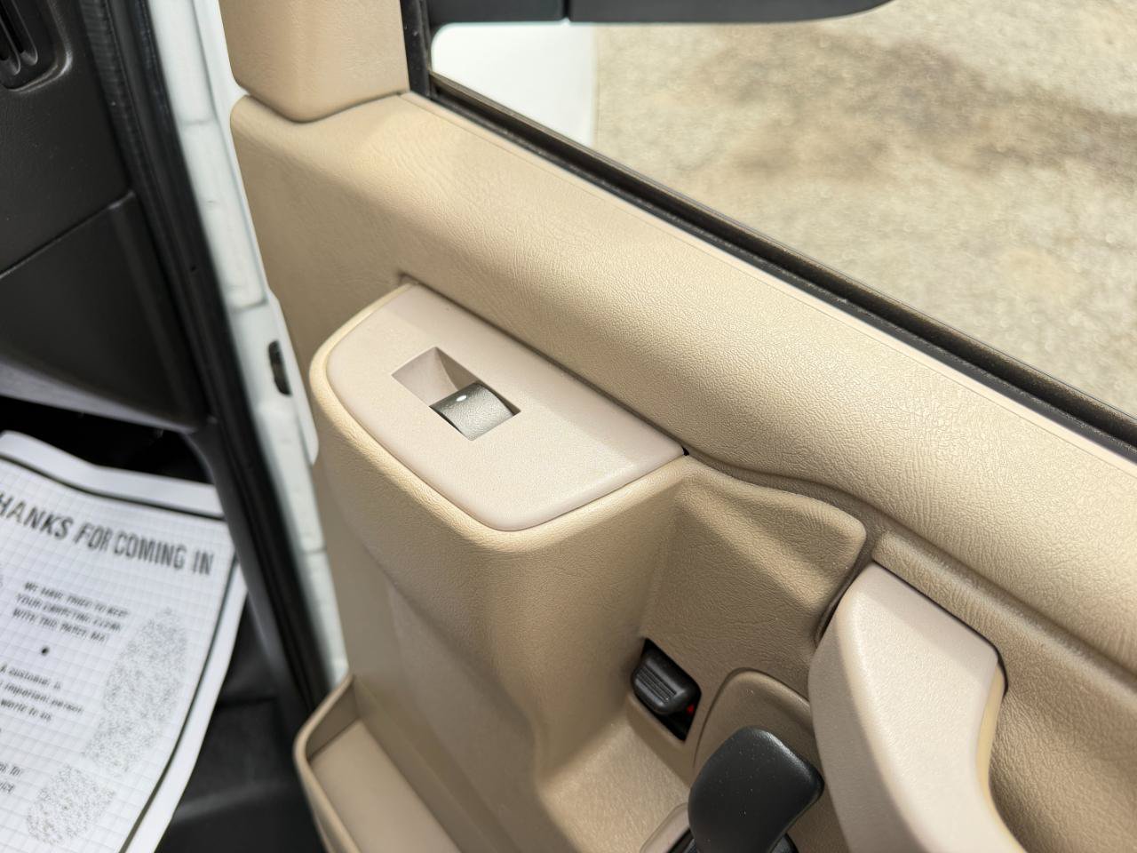 Used 2019 GMC Savana 3500 RWD image 40
