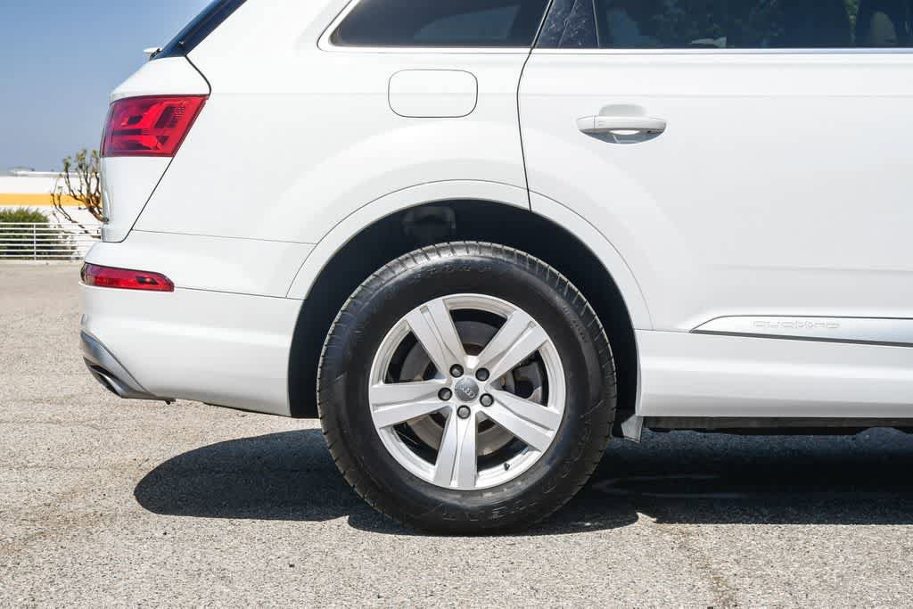 Used 2018 Audi Q7 2.0T Premium AWD/4WD image 10