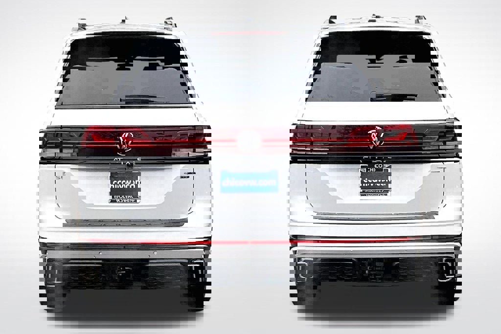 New 2026 Volkswagen Atlas Peak Edition image 3
