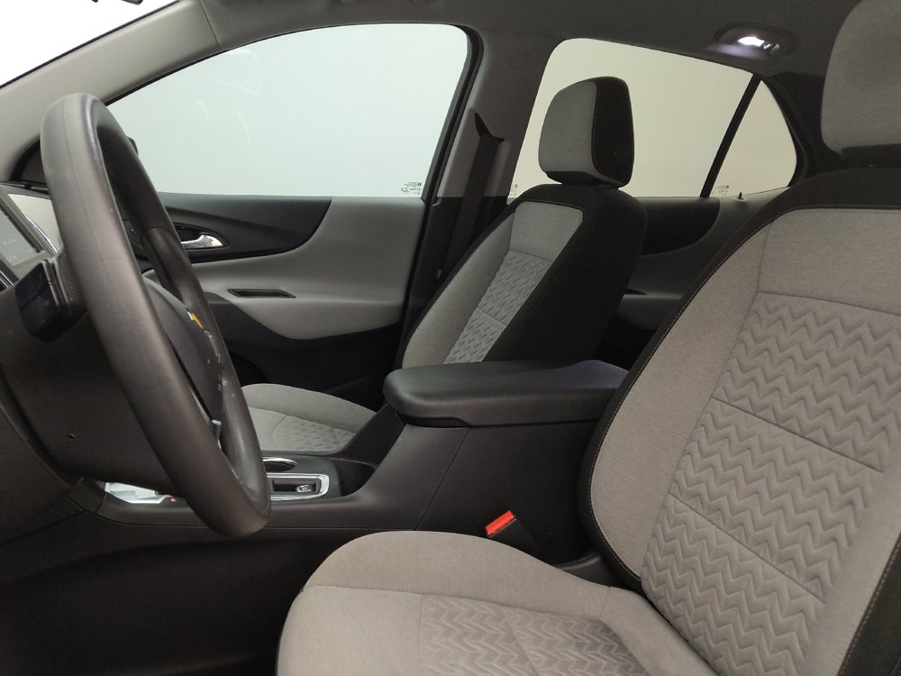 Used 2022 Chevrolet Equinox LS w/ LS Convenience Package FWD image 17
