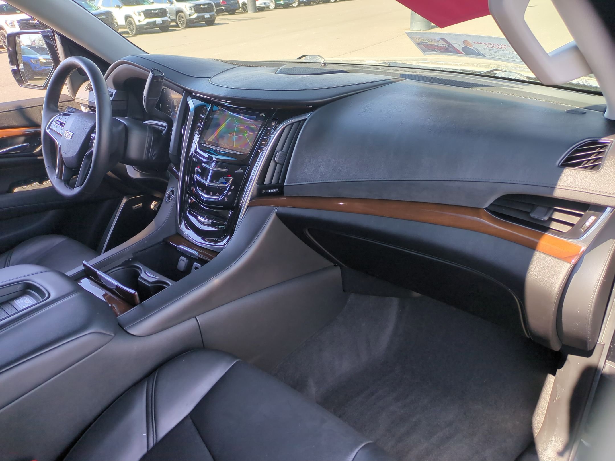 Certified 2020 Cadillac Escalade Luxury image 30