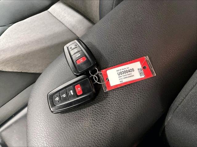Used 2020 Toyota Camry LE w/ Convenience Package FWD image 30