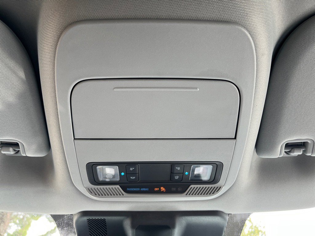 Used 2022 Ford F150 Lightning XLT image 32