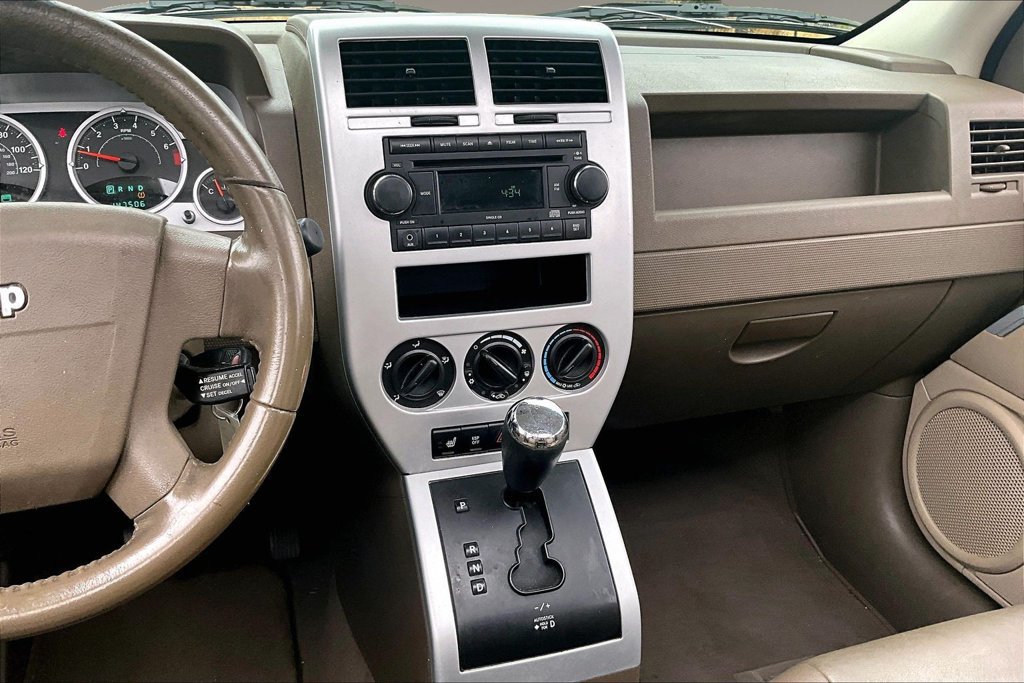 Used 2008 Jeep Patriot Limited FWD image 6