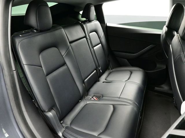 Used 2021 Tesla Model Y Long Range image 14