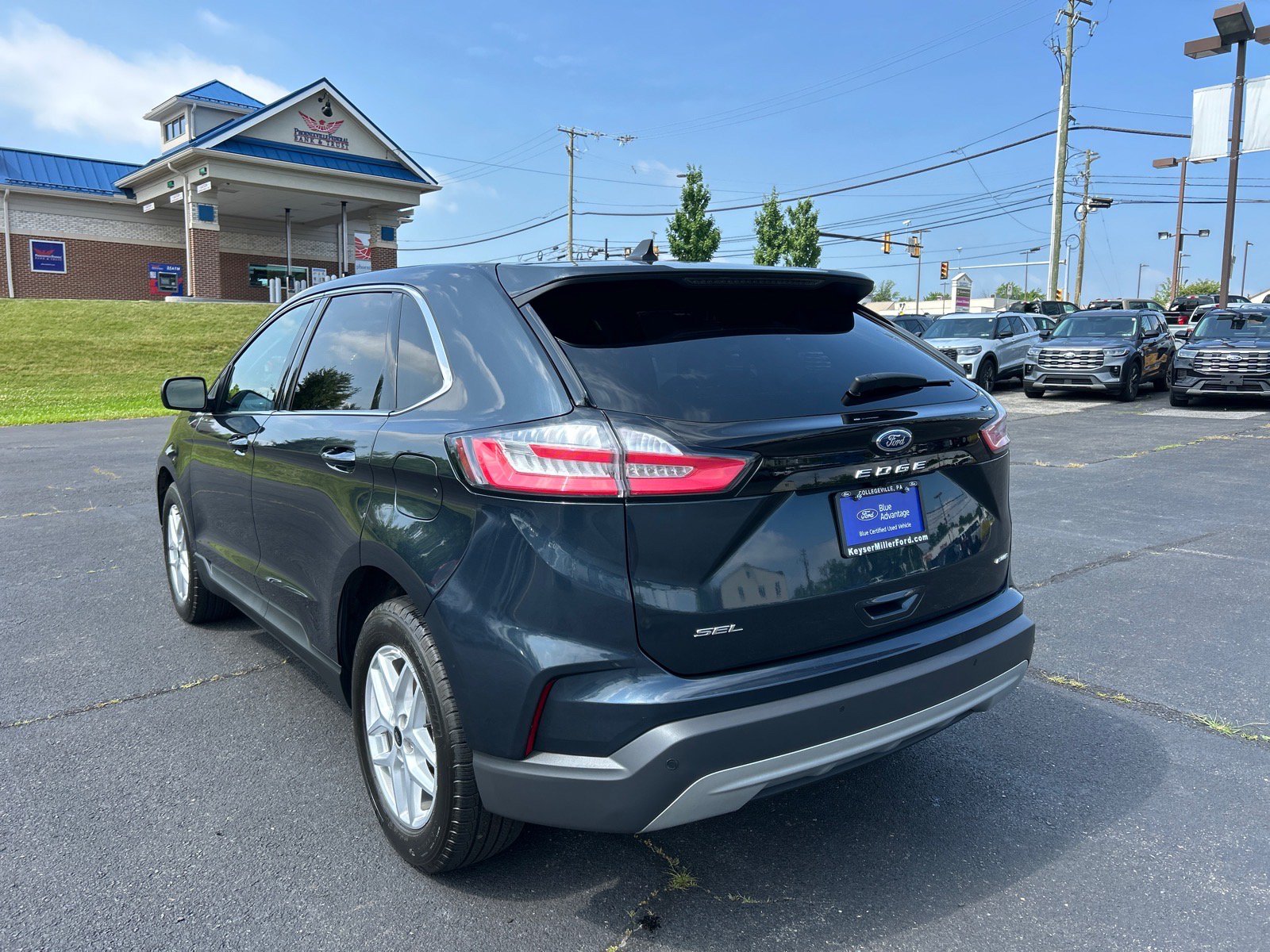 Certified 2023 Ford Edge SEL w/ Convenience Package AWD/4WD image 10