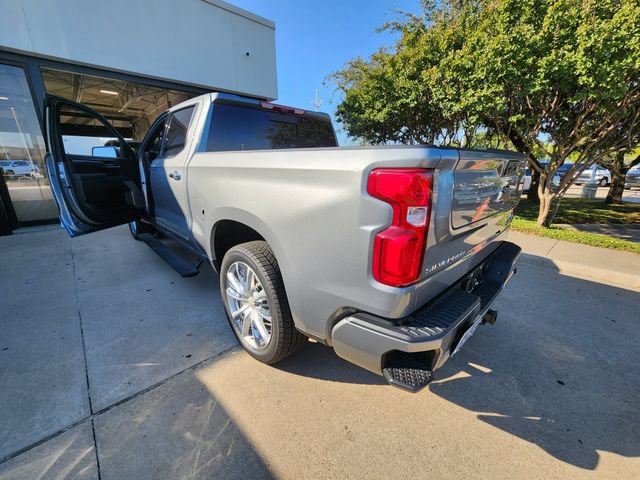 Used 2025 Chevrolet Silverado 1500 High Country w/ High Country Premium Package AWD/4WD image 6