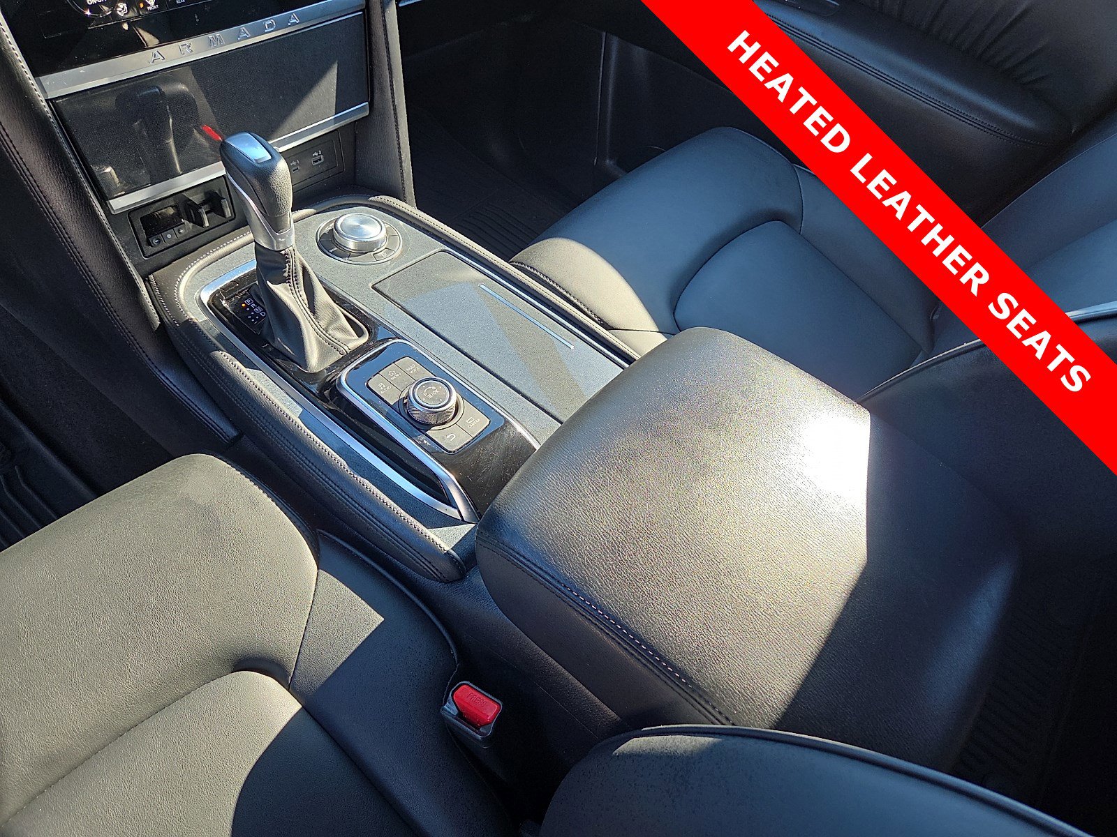 Used 2024 Nissan Armada SV image 25