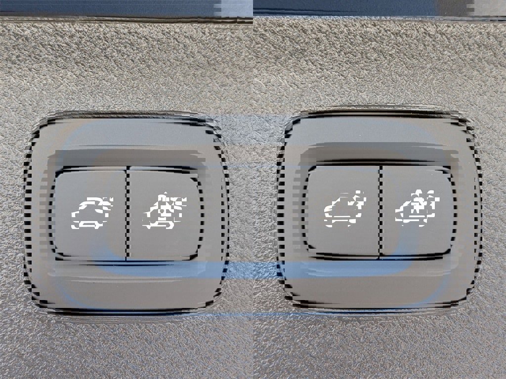 New 2026 Volvo XC90 B6 Ultra w/ Protection Package Premier image 22