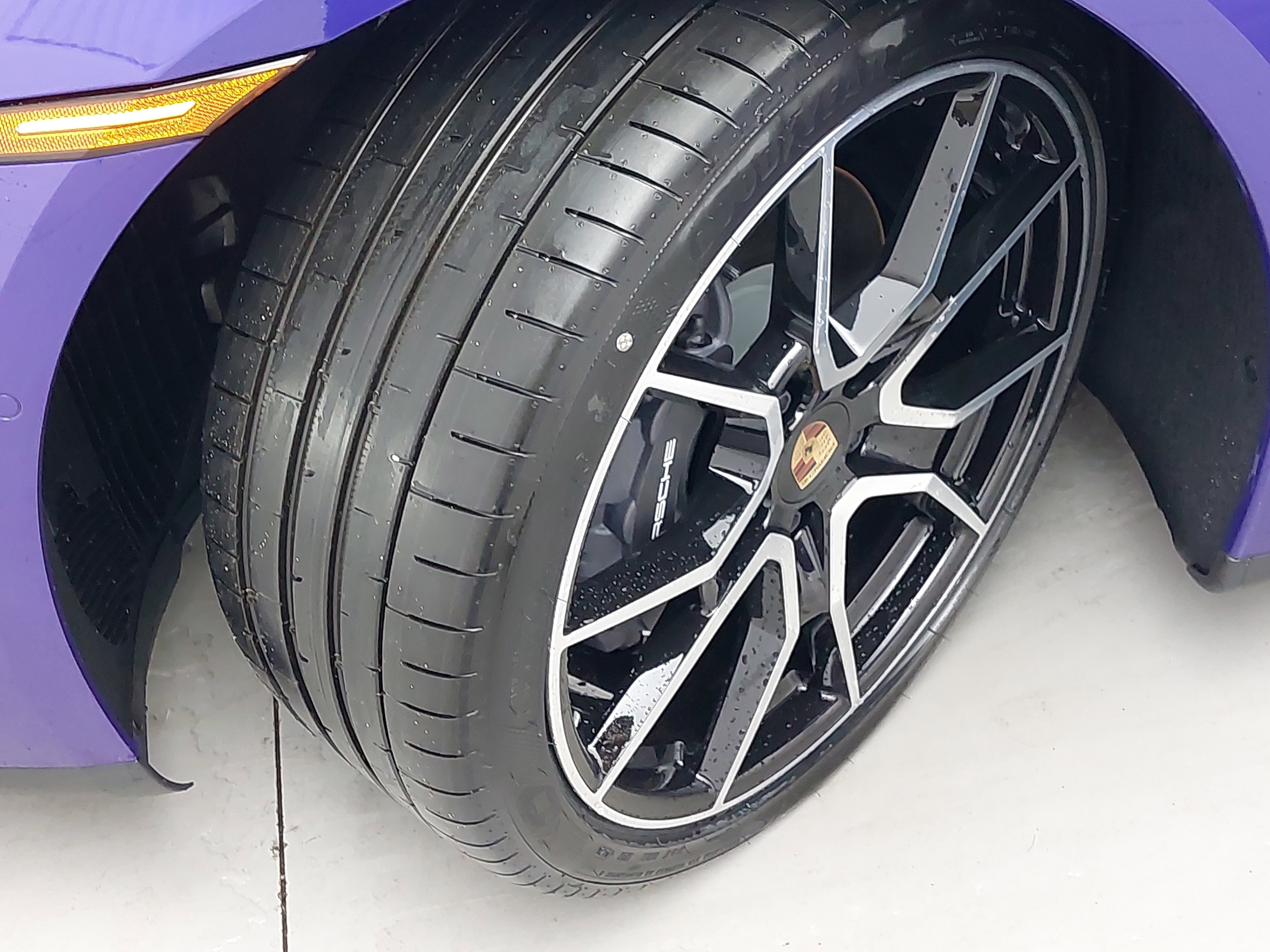 New 2025 Porsche Taycan image 35