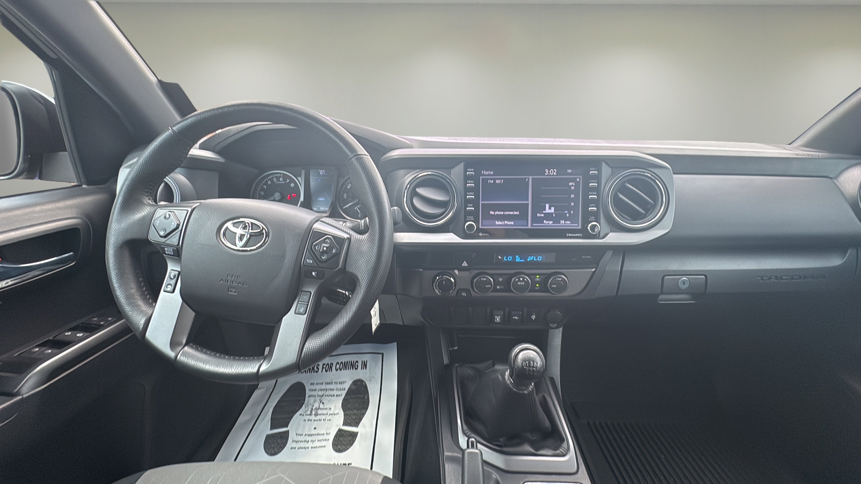 Used 2022 Toyota Tacoma TRD Off-Road image 11