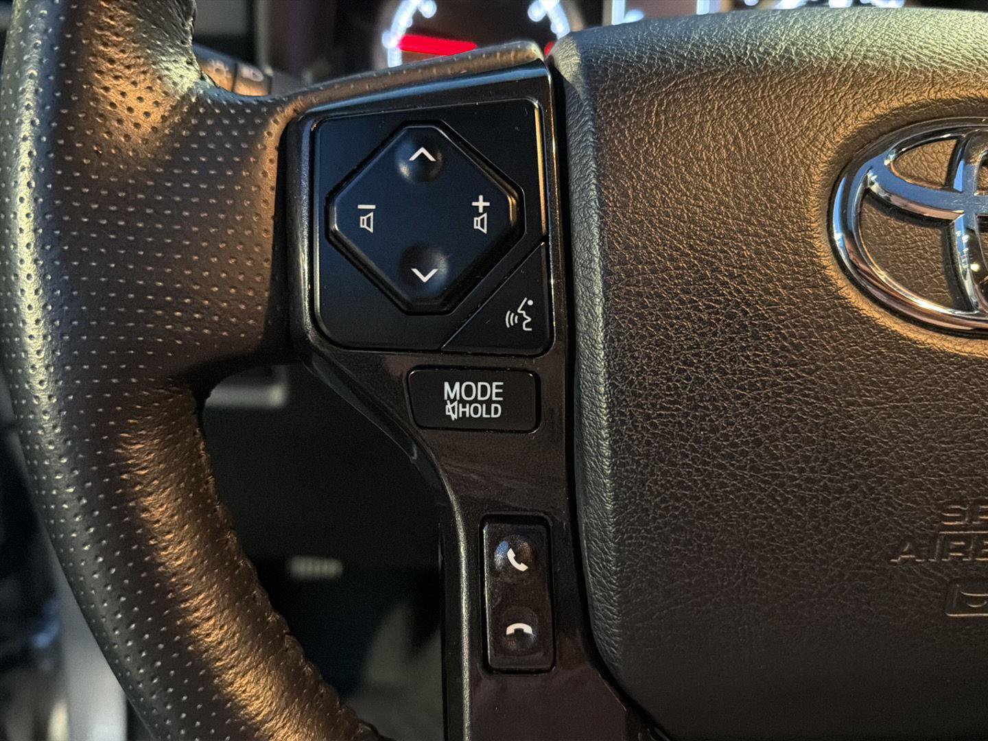 Certified 2023 Toyota 4Runner TRD Off-Road Premium w/ Moonroof Package AWD/4WD image 21