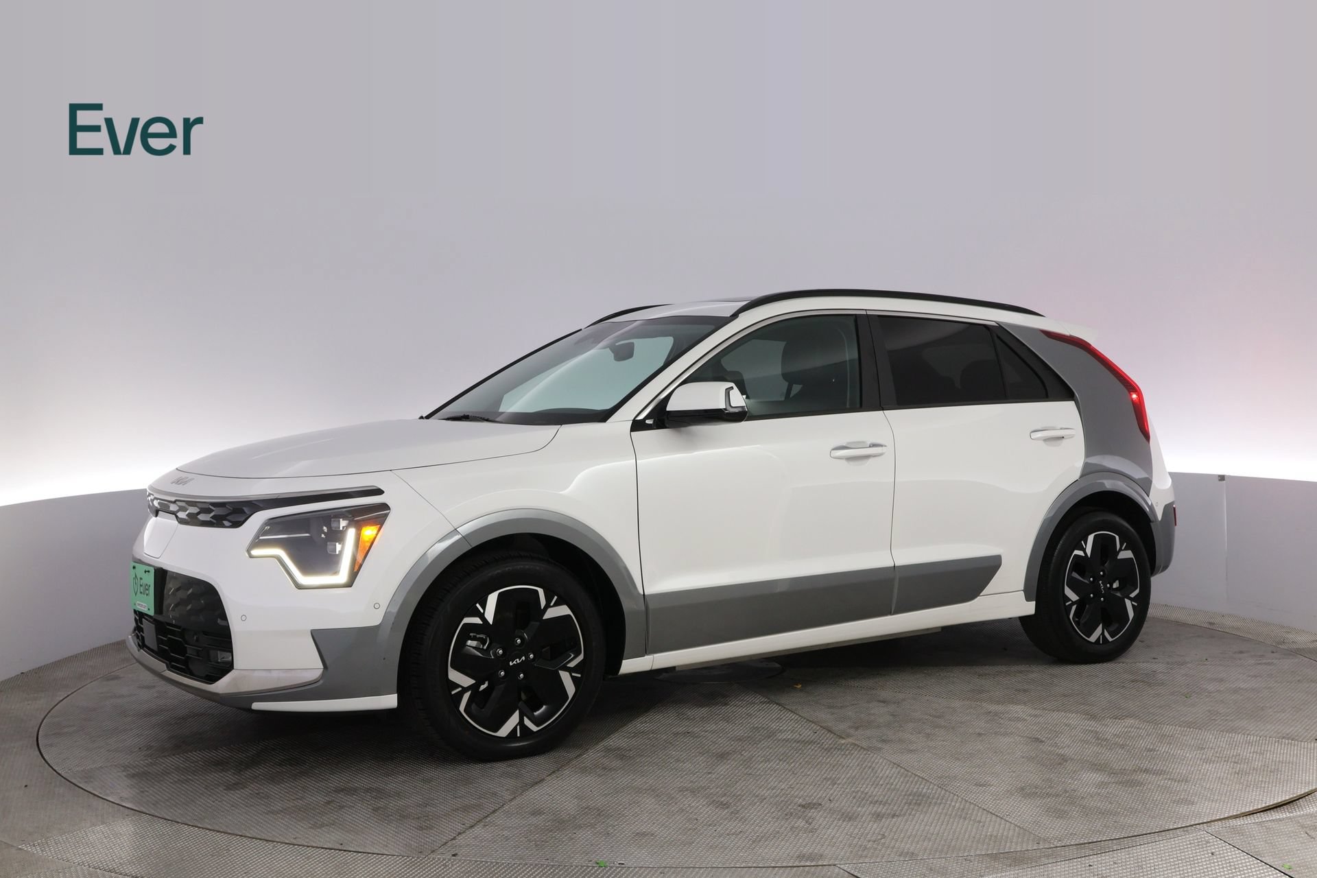 Used 2024 Kia Niro Wave w/ Wave Preserve Package FWD image 18