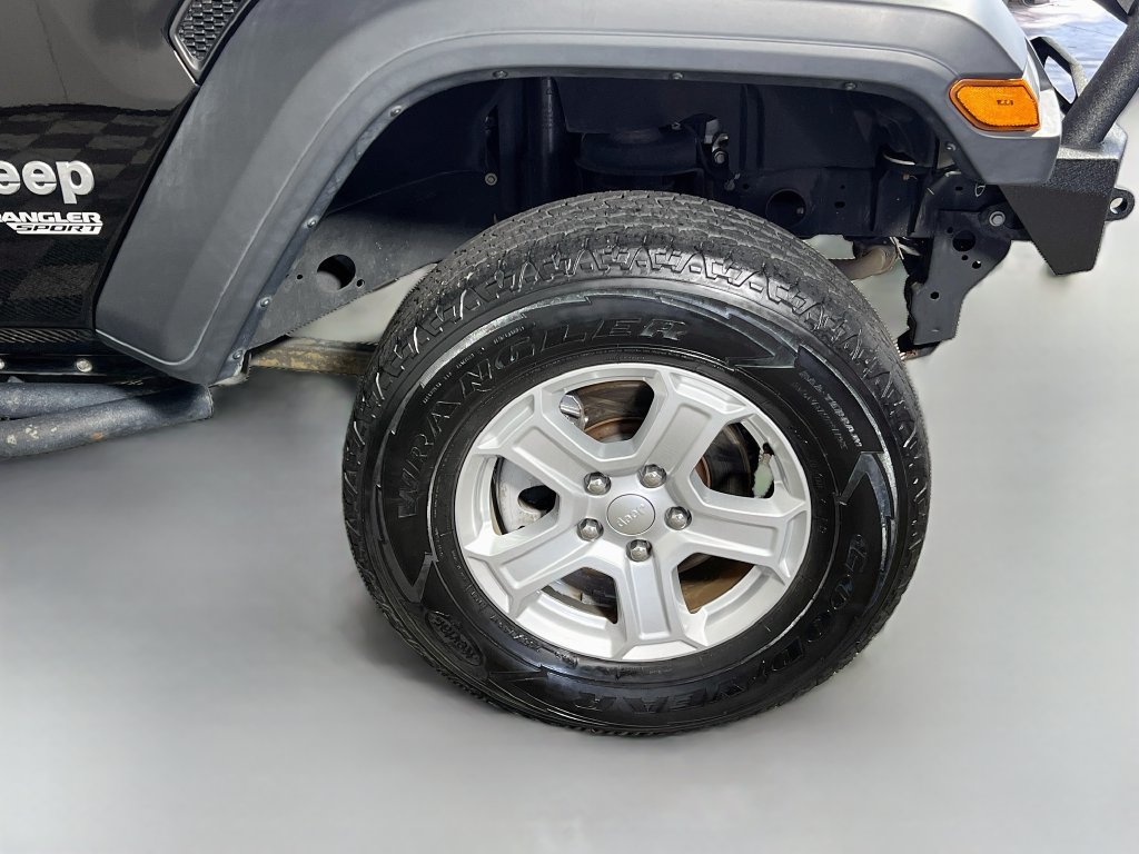 Used 2018 Jeep Wrangler Sport AWD/4WD image 11