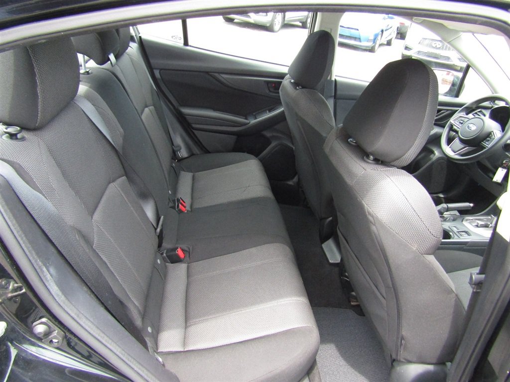 Used 2018 Subaru Impreza 2.0i Premium w/ Eyesight & BSD & Rcta AWD/4WD image 19