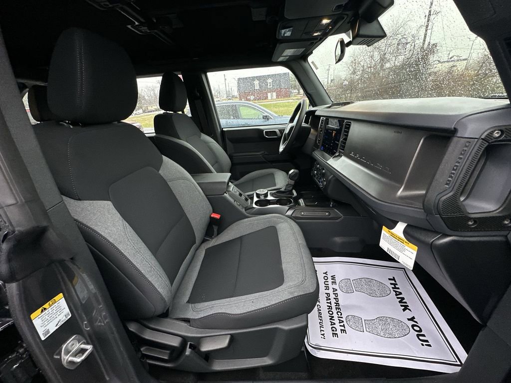 New 2025 Ford Bronco 4-Door image 23