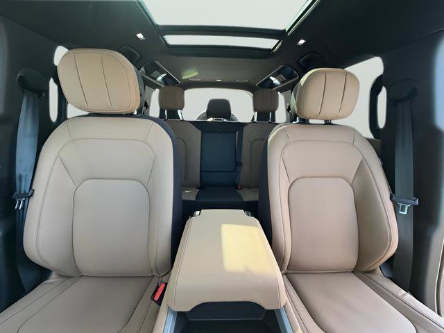 New 2026 Land Rover Defender 110 X AWD/4WD image 27