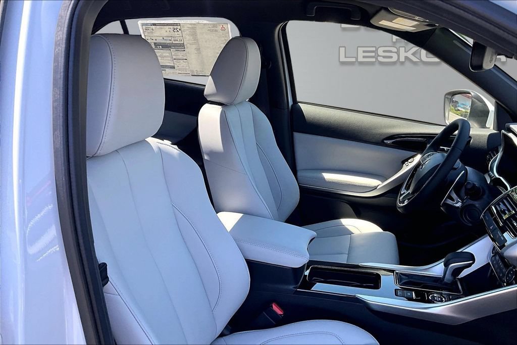 New 2026 Mitsubishi Eclipse Cross SEL AWD/4WD image 8