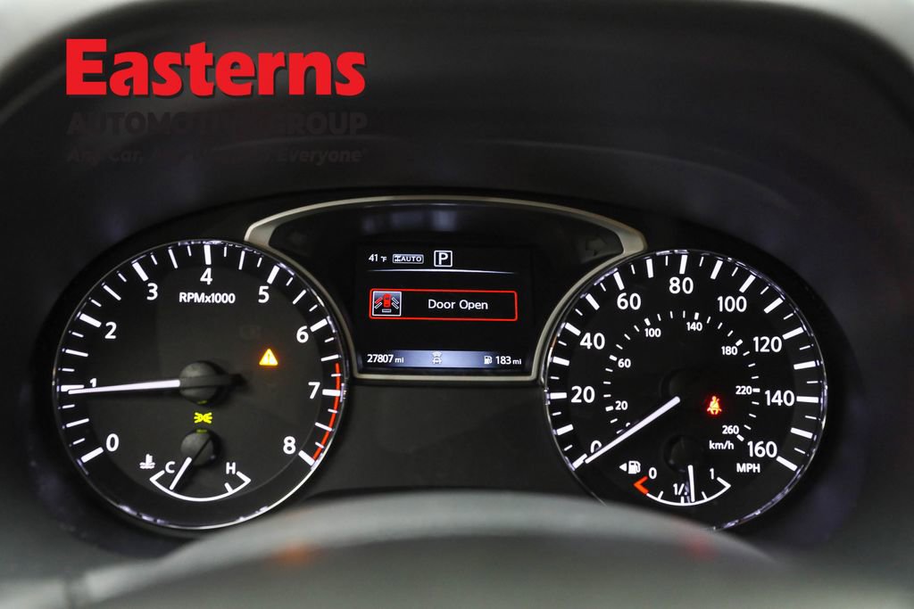 Used 2020 Nissan Pathfinder S image 18