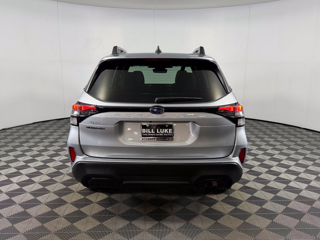 Used 2026 Subaru Forester Premium AWD/4WD image 9