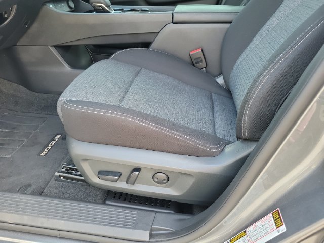 Used 2023 Nissan Rogue SV FWD image 16