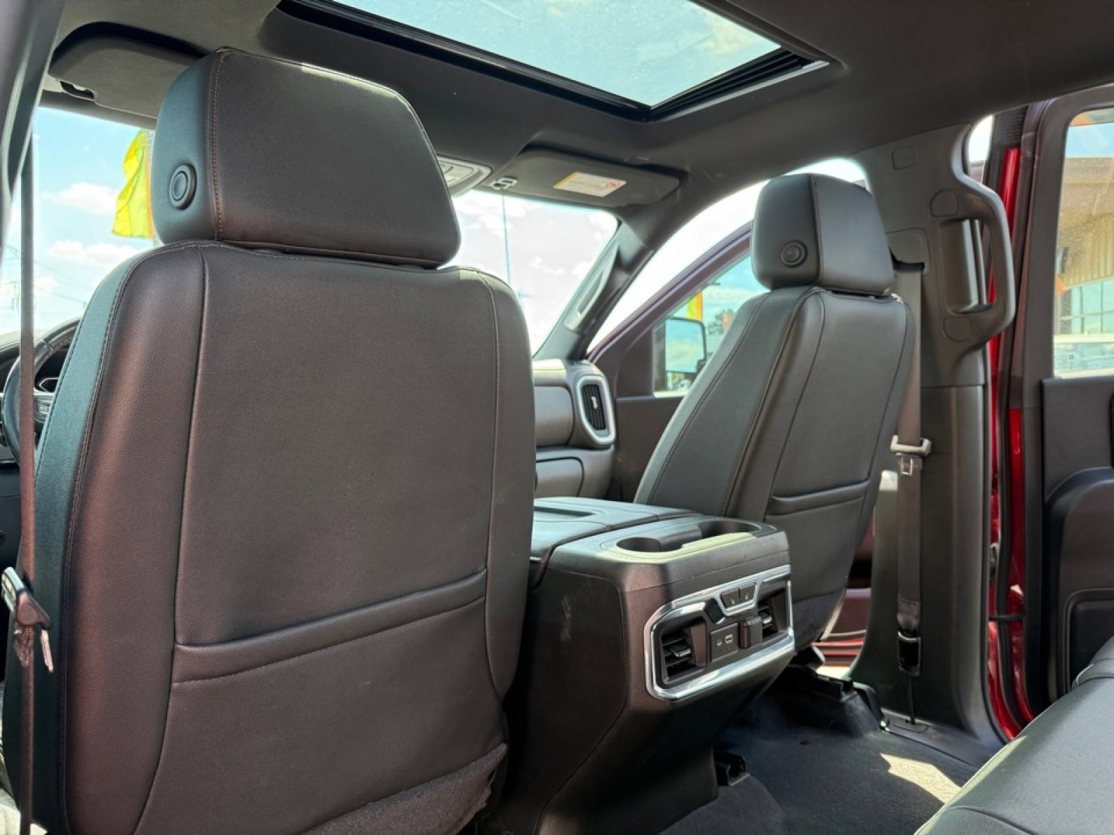 Used 2022 GMC Sierra 2500 AT4 w/ AT4 Preferred Package image 18