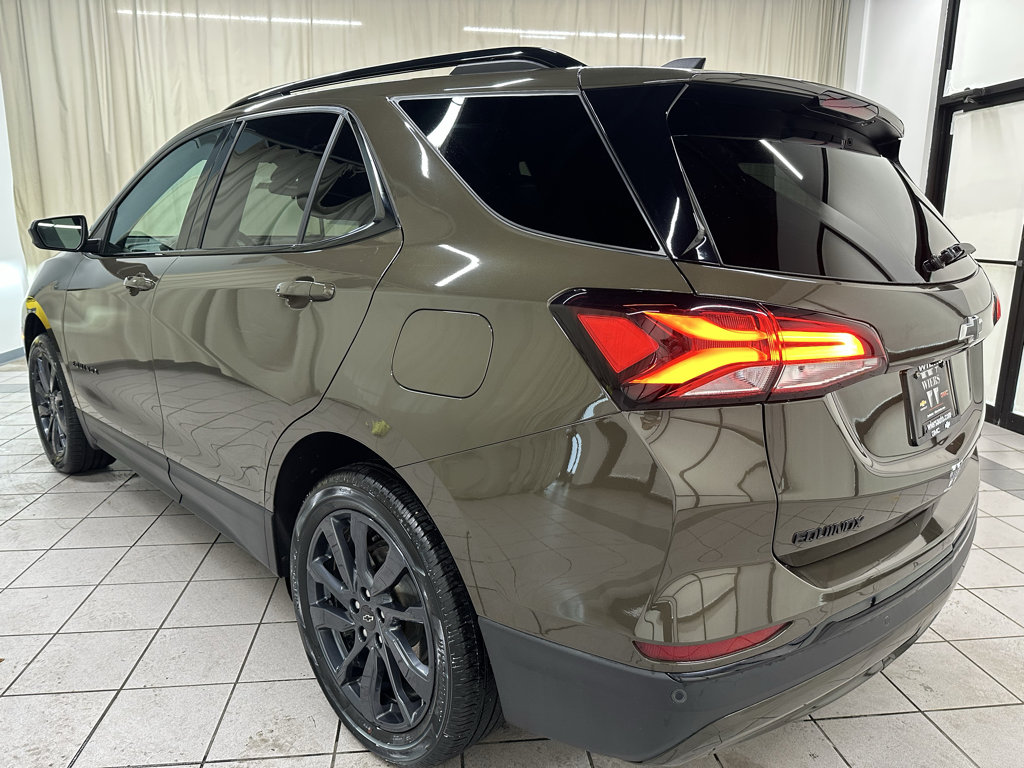 Used 2024 Chevrolet Equinox RS AWD/4WD image 11