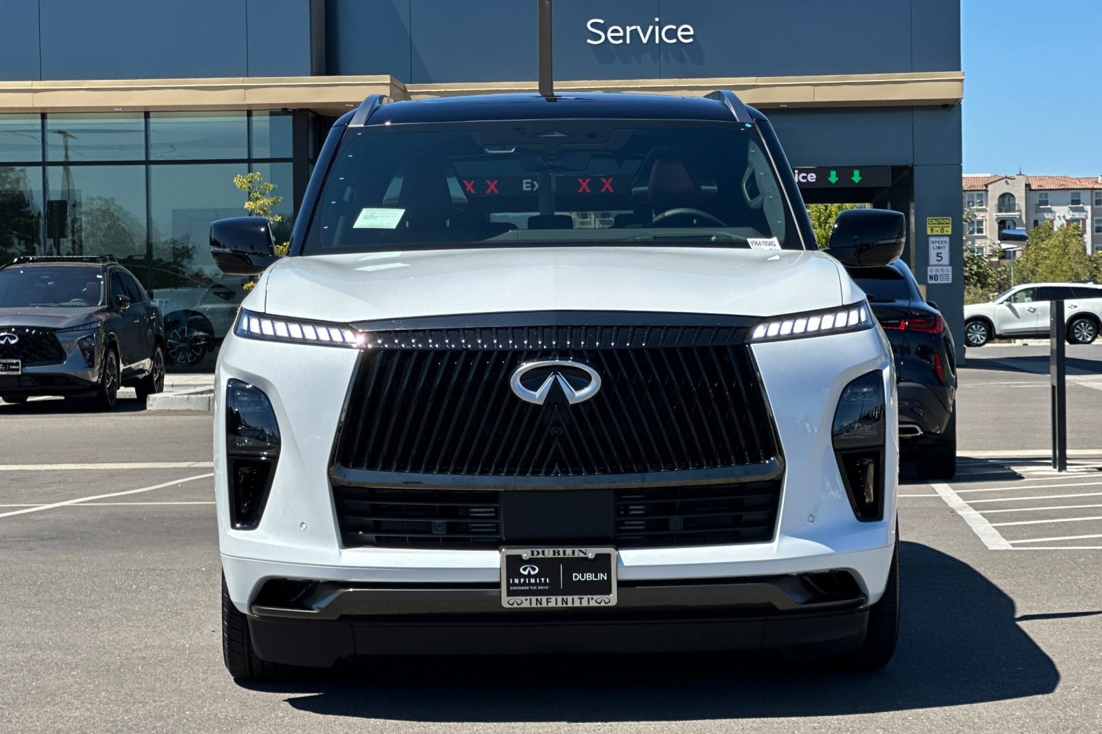 New 2027 INFINITI QX80 Autograph AWD/4WD image 9