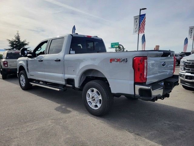 New 2026 Ford F250 XLT w/ FX4 Off-Road Package AWD/4WD image 3