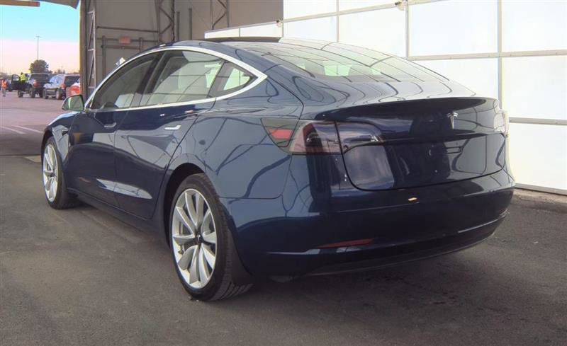 Used 2018 Tesla Model 3 Long Range image 10