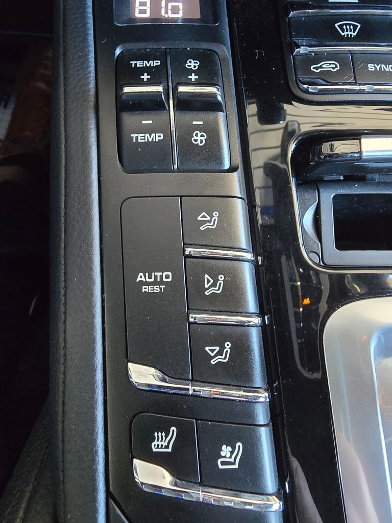 Used 2017 Porsche Cayenne S image 34