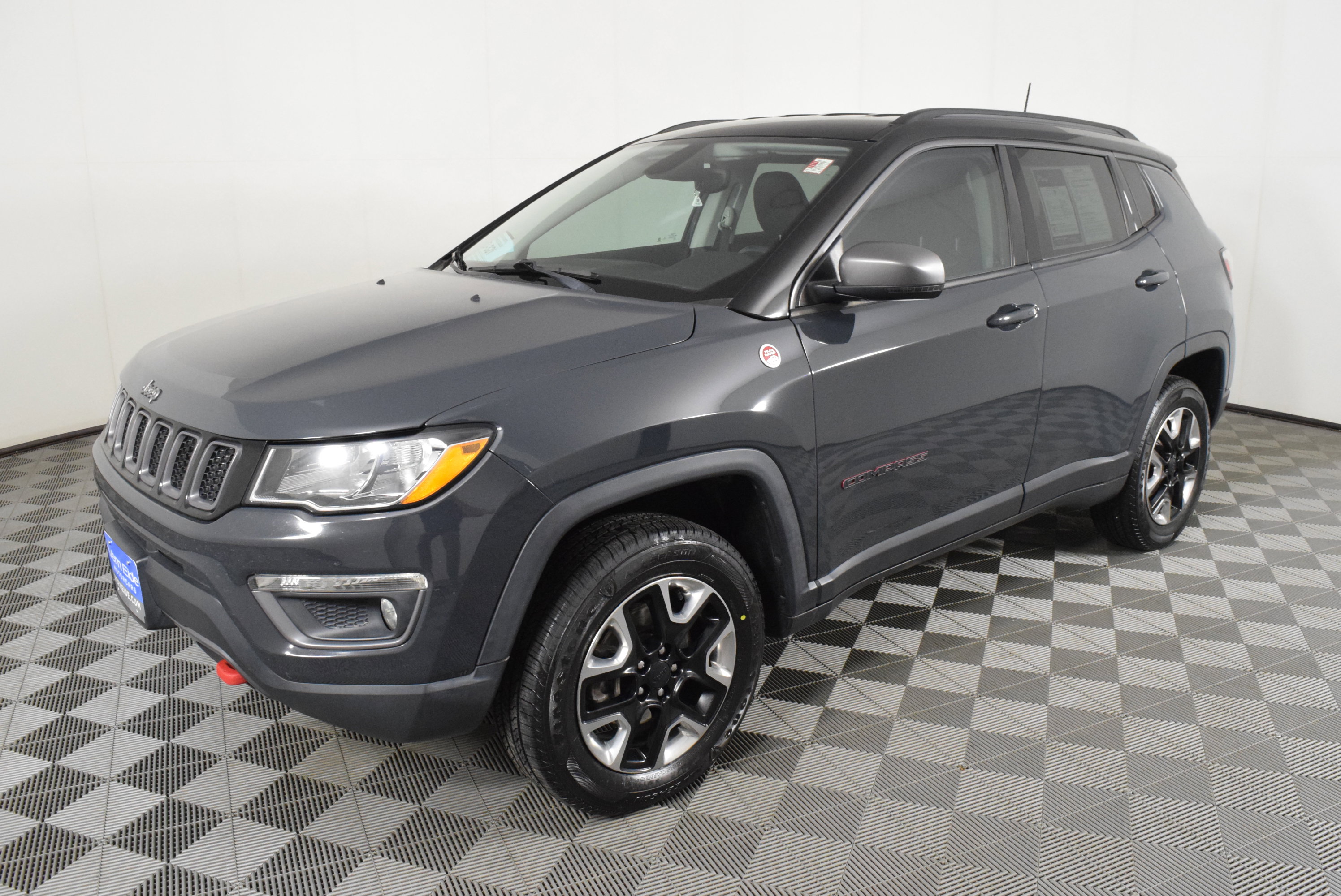 Used 2018 Jeep Compass Trailhawk w/ Navigation Group image 10