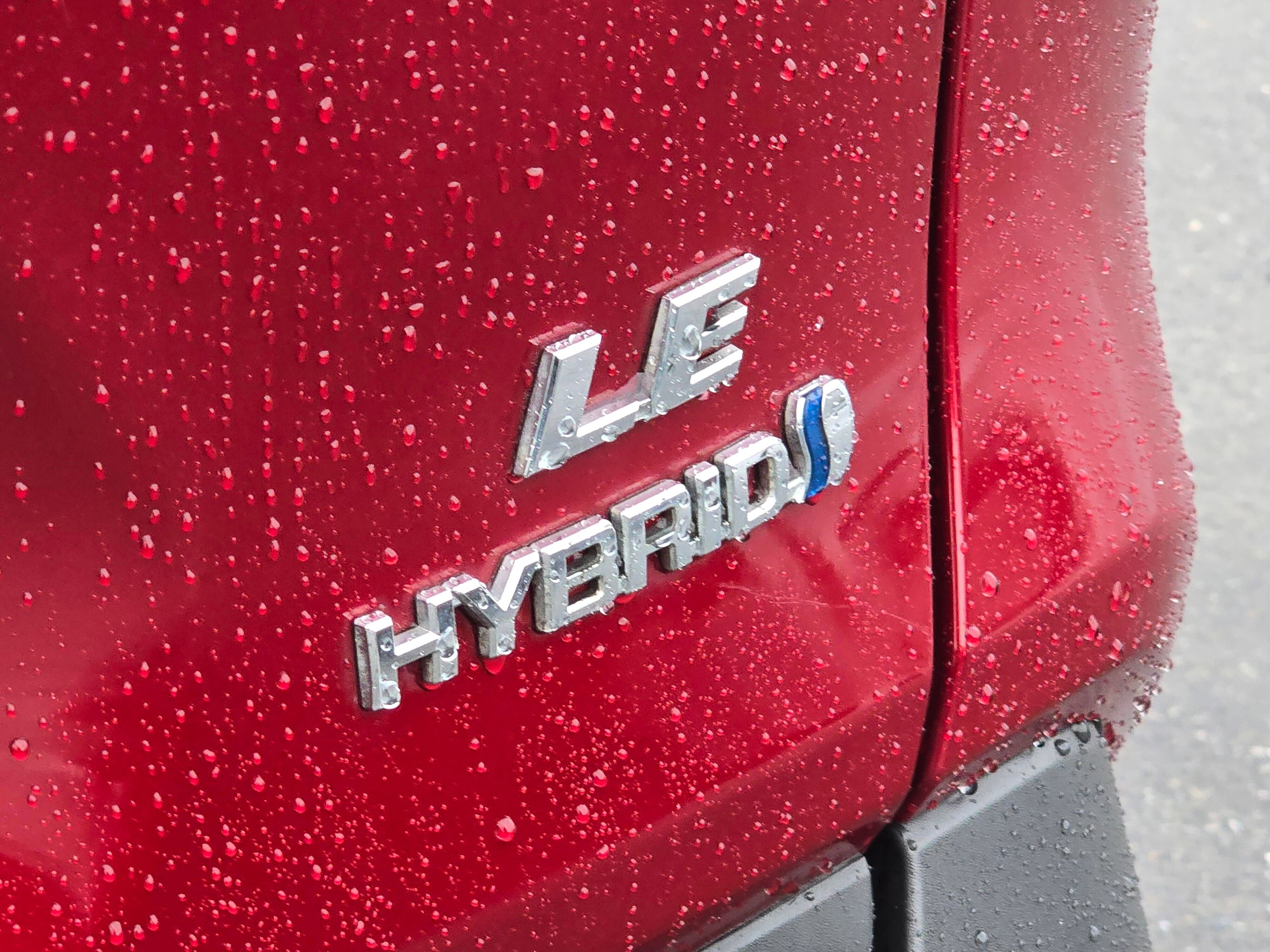 Used 2019 Toyota RAV4 LE image 10