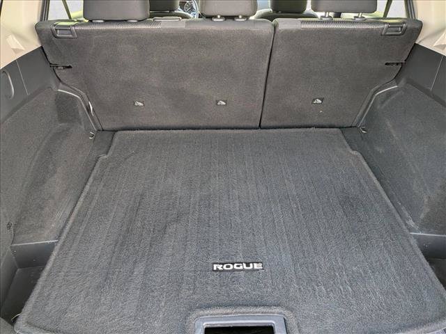 Used 2024 Nissan Rogue SV FWD image 6