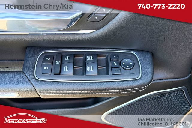 Used 2023 RAM 1500 Laramie AWD/4WD image 12